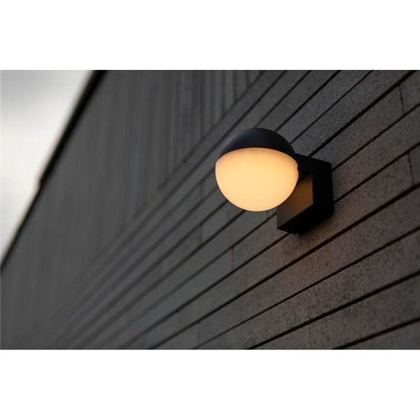 Luminária de parede externa LOOMA LED em formato de globo com luz giratória de 270°, 7,8 W, 1150 lúmens, 3000 K