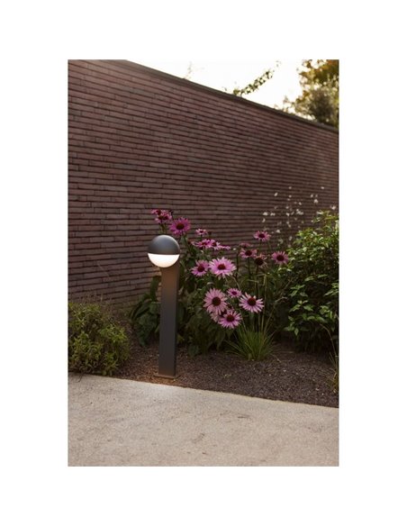 Farol externo LOOMA, em forma de globo que gira 270º, E27, 70cm de altura