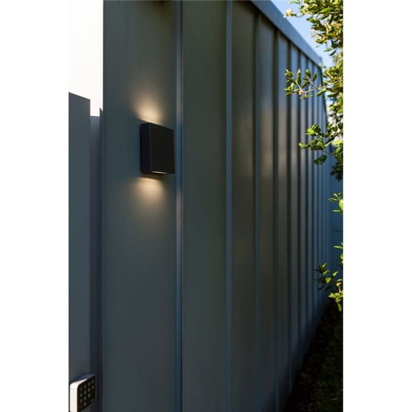 Aplique cuadrado exterior LED con luz arriba y abajo PILI, 8,5W 1310Lm, 4000K