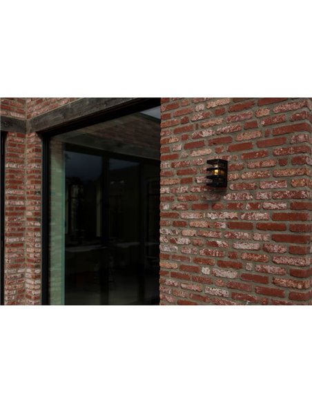 Aplique exterior DALTON, acabado en negro estilo industrial, E27