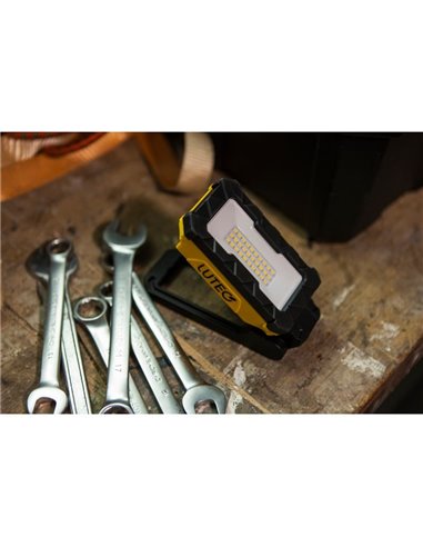 Proyector LED de trabajo para exteriores PENI, carga USB-C, magnético y gancho, 4000K, 2W 500Lm