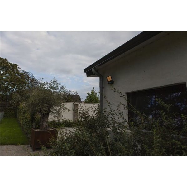 Aplique LED con sensor de movimiento y cabezal que gira 90º ATLANTIS, 14W 2260Lm, 3000K/4000K, grande