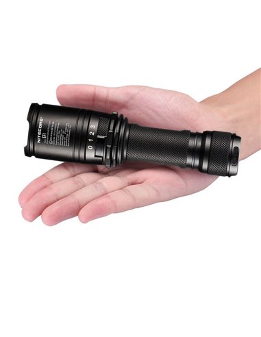 Linterna de Mano EF1 LED 830 Lúmenes 270 metros Alcance IP54