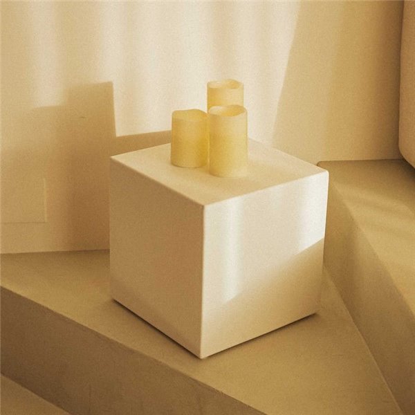 Pack de 3 bougies LED DOLO effet flamme, lumière chaude, à la cire naturelle, blanches, x2 piles - extérieur/intérieur