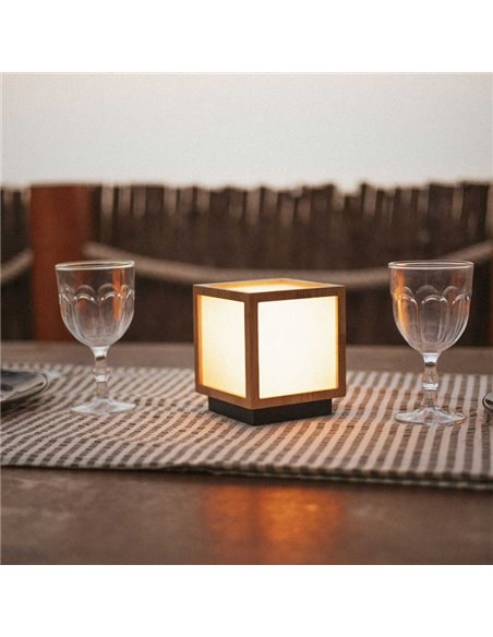 Farolillo LED de sobremesa cuadrado con luz cálida VEGA, con panel solar y batería recargable, 12x12cm - exterior/interior