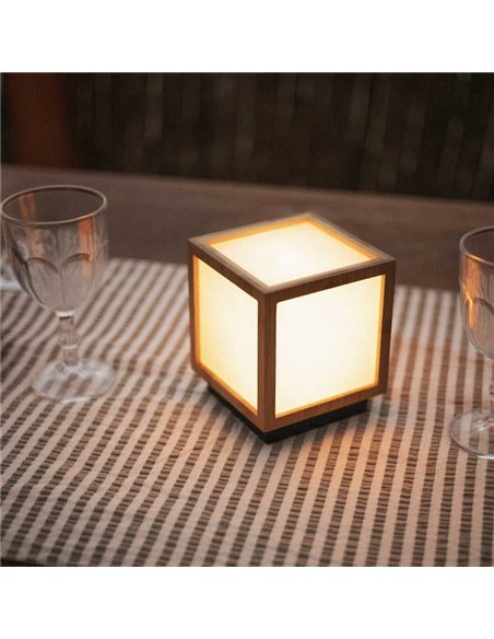 Farolillo LED de sobremesa cuadrado con luz cálida VEGA, con panel solar y batería recargable, 12x12cm - exterior/interior