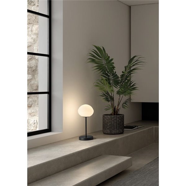 Lámpara de Sobremesa con tulipa redonda blanca CIAO, 1XE27 Ø18, latón mate/negro