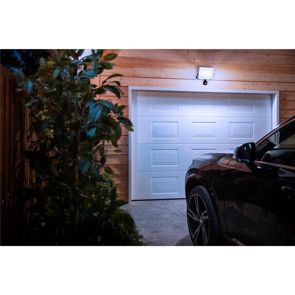 Projecteur à détecteur de mouvement ultra-efficace LOIS, 24 W 3 000 K/5 000 K 4 450 lm/45 000 lm