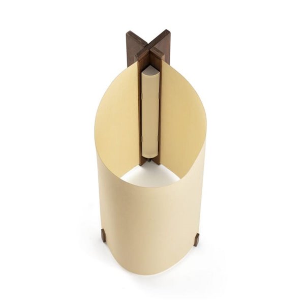 Lámpara de sobremesa CATA, con madera de nogal y pantalla papiro, 2W 2200K (luz super cálida)