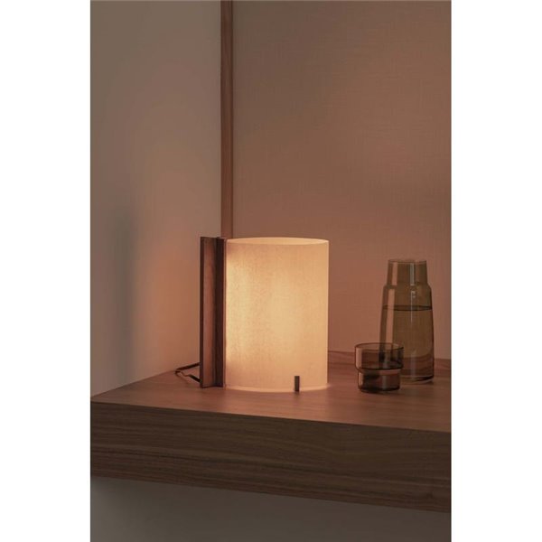 Lámpara de sobremesa CATA, con madera de nogal y pantalla papiro, 2W 2200K (luz super cálida)
