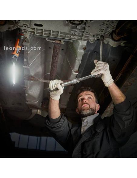 Lampe de poche à bouton-poussoir LEDinspect SLIM MAX1000 | Éclairage LeónLeds | Lampe de poche pour atelier mécanique