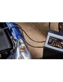 Carregador de bateria profissional OSRAM BATTERYcharge PRO 60A - 12V/24V com função Jump Start OSCP60T