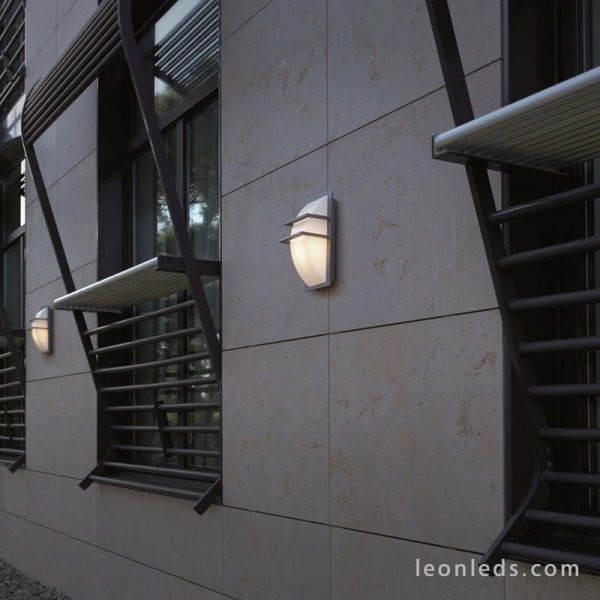 Aplique de pared gris para exterior serie Mito de dopo IP65 de acero inoxidable rectangular | LeonLeds Iluminación