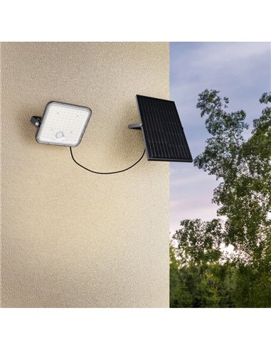 Foco LED de exterior solar ACORA con sensor de movimiento y regulable 18W 2600lm 4000K IP65