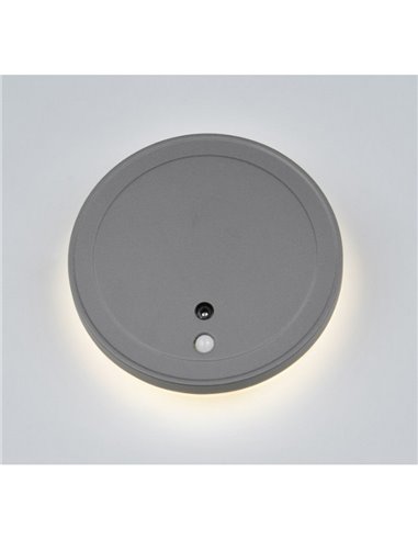 Aplique LED redondo para exterior FORTALEZA Ø14cm recargable USB iluminación indirecta  2W 200lm, 3000K IP44