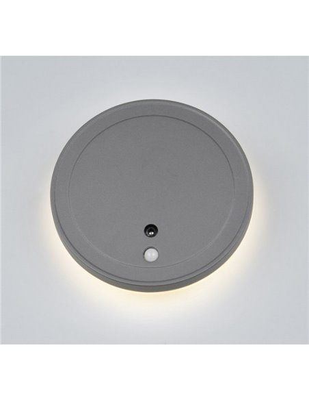 Aplique LED redondo para exterior FORTALEZA Ø14cm recargable USB iluminación indirecta  2W 200lm, 3000K IP44