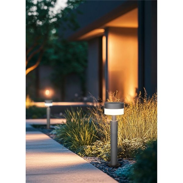 Poste LED de suelo MACKENZIE 50cm alto, aluminio fundido acabado antracita 8W 800lm, 3000K IP44