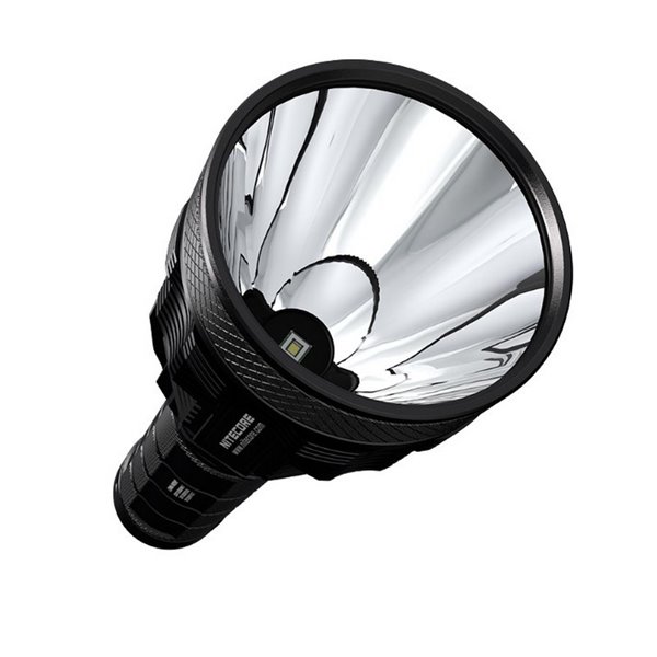 Linterna LED de mano TM39 muy potente 5200 lúmenes y 1500 metros de alcance IP68