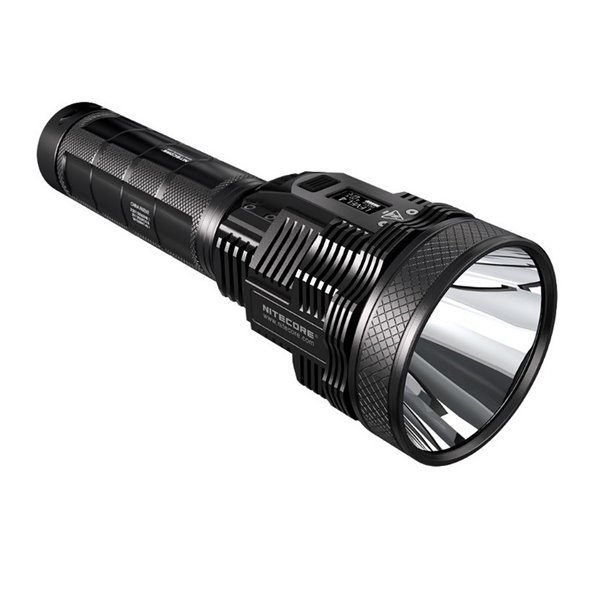 Linterna LED de mano TM39 muy potente 5200 lúmenes y 1500 metros de alcance IP68