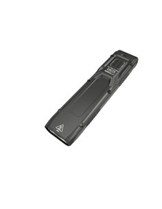 Linterna de mano EDC25 ultraligera 3000 lúmenes, 300 metros alcance y batería 1700 mAh incorporada IP68