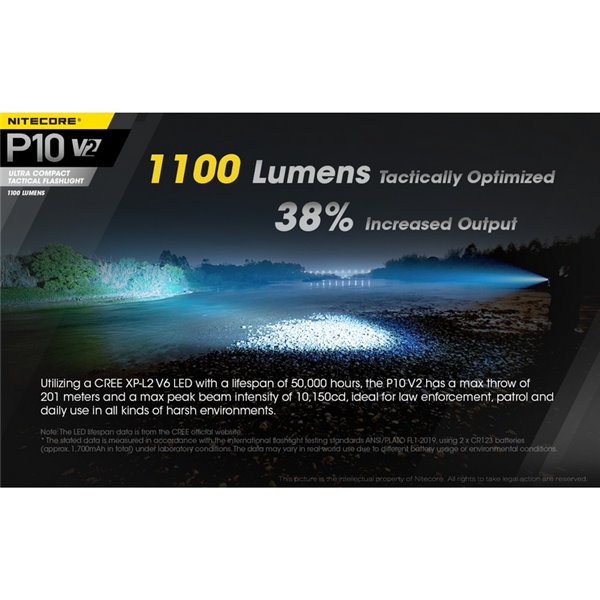 Linterna de mano P10 V2 Nitecore 1100 lúmenes ultra compacta 201 metros alcance, estroboscópica IP68