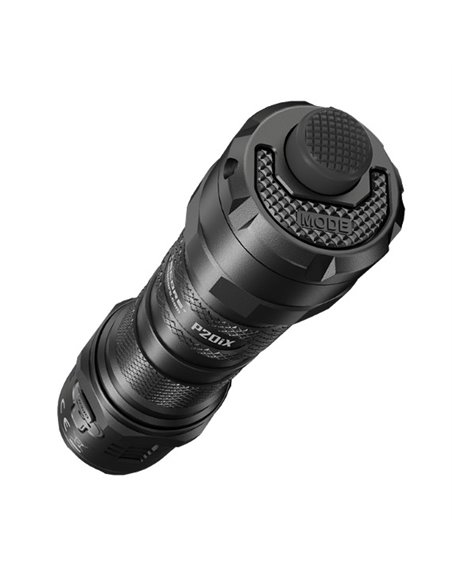 Linterna de mano LED P20iX muy potente 4000 lúmenes, efecto estroboscópico 221 metros alcance, recargable IP68