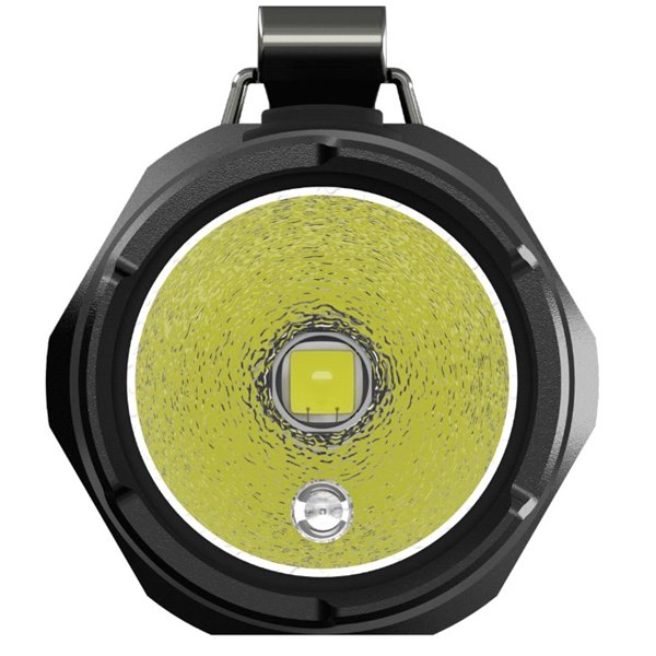 Lampe torche tactique MT10C 920 lm avec portée de 190 m, effet stroboscopique, interrupteur arrière et bouton latéral, IPX8