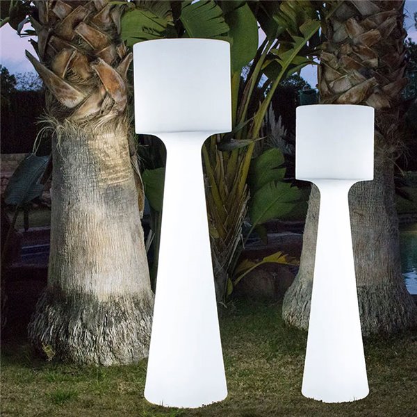 Lámpara de pie LED exterior con batería recargable GRACE 140, luz RGB y fría
