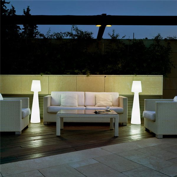 Luminária de chão LED para exterior LOLA 110, com cabo de luz fria ou quente