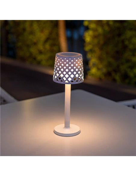 Luminária de mesa interna LED sem fio GRETITA, 8 lm, regulável, controle por toque, alimentada por 3 pilhas AAA