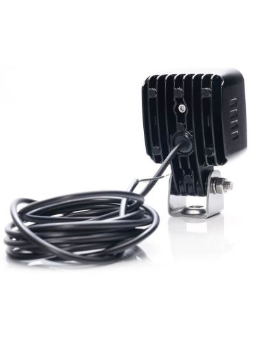 Luz de segurança LED traseira com fio W267 vermelha 12V-70V IP6K9K com óptica focada | Cabo de 2,5 m estava ligado