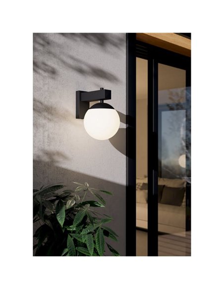 Aplique de exterior BUFALATA, negro con globo blanco, E27, IP44