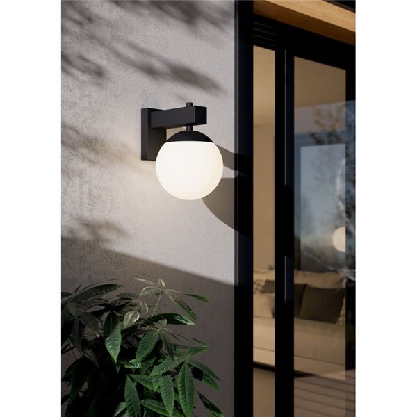 Aplique de exterior BUFALATA, negro con globo blanco, E27, IP44
