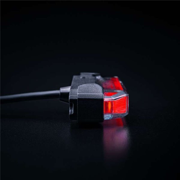 Feu de position LED rouge Firefly See Me, technologie flottante, 15 W, 102 x 23 x 42,5 mm, IP67