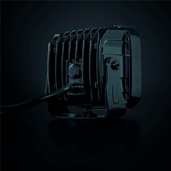 Luz de trabajo LED calefactada SIBERIA XP HEAT para climas fríos, 70W 370Lm 5700K, alcance 68m