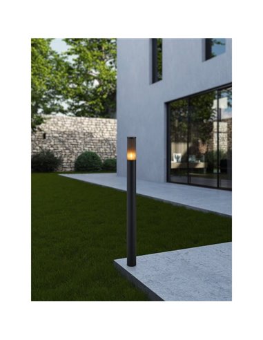 Baliza exterior SALLE, negra con estructura de alumino y plástico estriado, 110cm altura E27, IP54