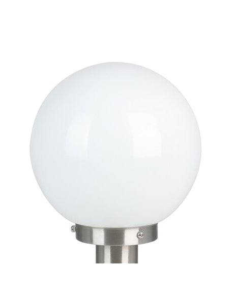 Baliza exterior 50cm de altura NISIA, con estructura de acero inoxidable y tulipa de cristal redonda blanca, E27, IP44