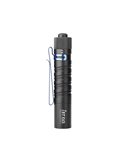 Linterna de mano LED I5 T EOS RSV 300Lm y 60m 1.5V AA Baterías alcalinas IPX8