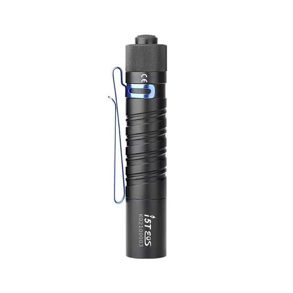 Linterna de mano LED I5 T EOS RSV 300Lm y 60m 1.5V AA Baterías alcalinas IPX8