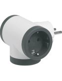Adaptador triplo Legrand 3 tomadas 2P+T entrada lateral – 16A 230V | Preto e Branco 694520