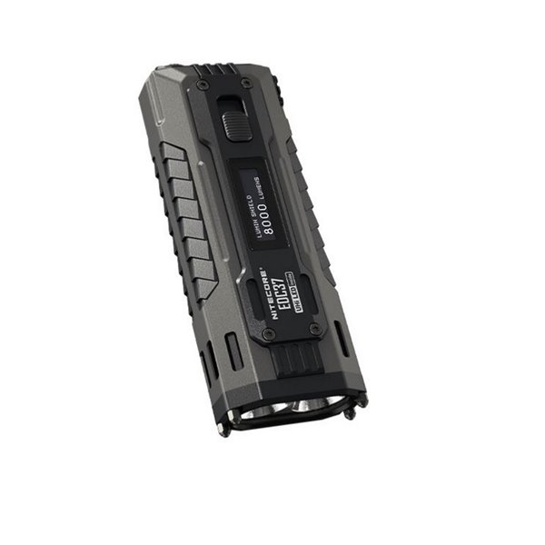 Linterna LED táctica EDC37 8000Lm OLED USB-C IP54 420m alcance con LUMIN SHIELD™