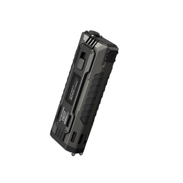 Linterna LED táctica EDC37 8000Lm OLED USB-C IP54 420m alcance con LUMIN SHIELD™