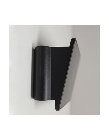 Aplique de exterior LED solar NIL, negro con sensor crepuscular, IP54 120Lm 3000K