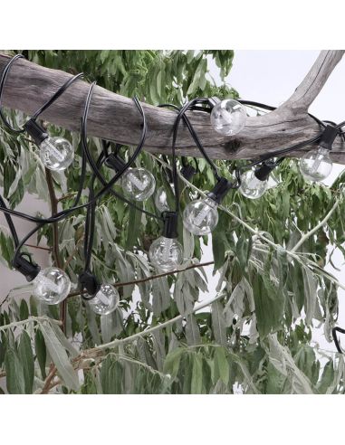 Pisca-pisca solar LED RGBW com 15 lâmpadas | 7,5 m | IP54 para ambientes externos | Regulável | Controle remoto