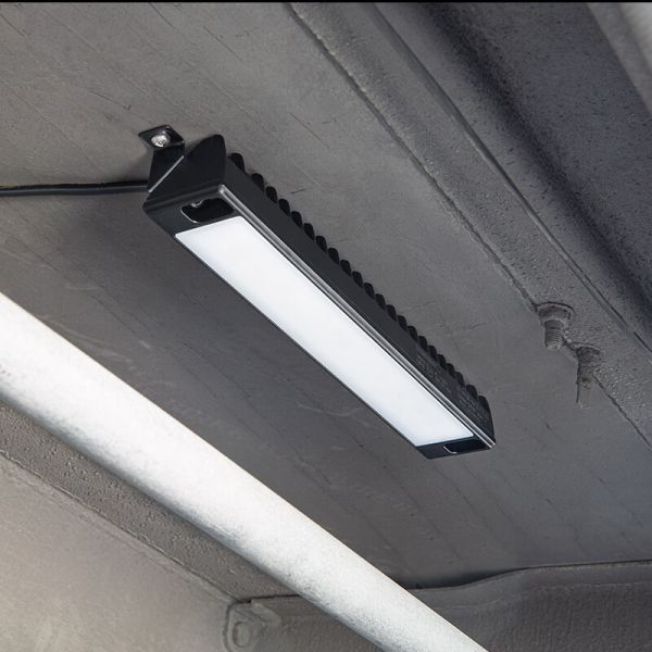 Lampe de manœuvre LED CRP1 12 V/24 V 2 200 lm IP67/IP69K homologuée R148