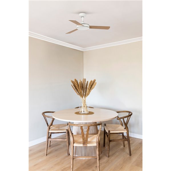 Ventilador de techo MINI MALLORCA DC, 23W Ø106cm blanco/arce con mando y control intelignete TUYA, 3 palas