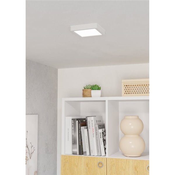 Luminária de teto LED quadrada de superfície 150x150mm branca FUEVA 6, CCT (2700K-4000K-6500K), 6,3W 720Lm, IP20