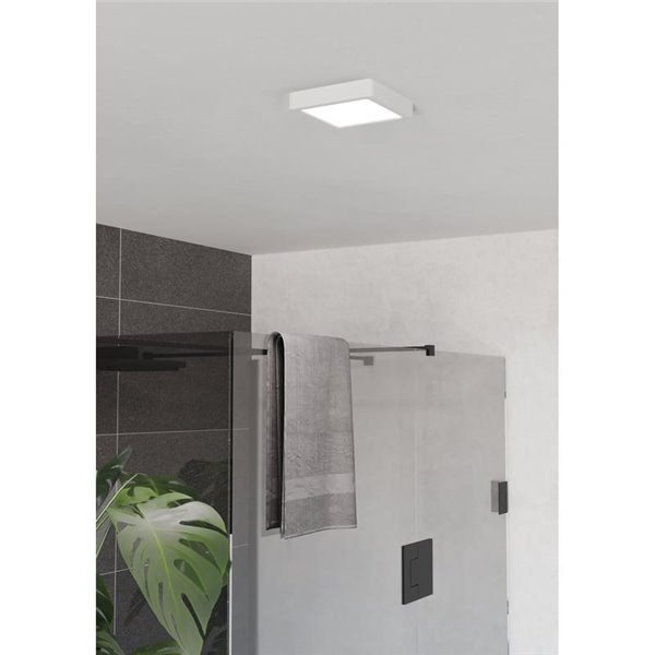 Plafonnier LED carré pour salle de bain, blanc, FUEVA 6, 150 x 150 mm, CCT (2700K-4000K-6500K), 6,3 W, 720 lm, IP44