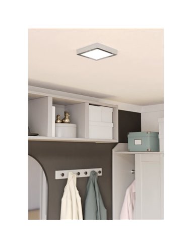 Plafón LED de superficie FUEVA 6 para baño, cromo 150×150mm, 6,3W 720Lm, CCT (2700K-4000K-6500K), IP44