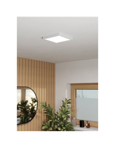 Plafonnier de salle de bain carré blanc FUEVA 6 LED, 220 x 220 mm, 10,5 W, 1 200 lm, CCT (2 700 K-4 000 K-6 500 K), IP44